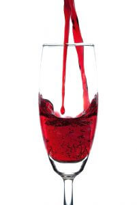 Rode wijn in Champagneglas
